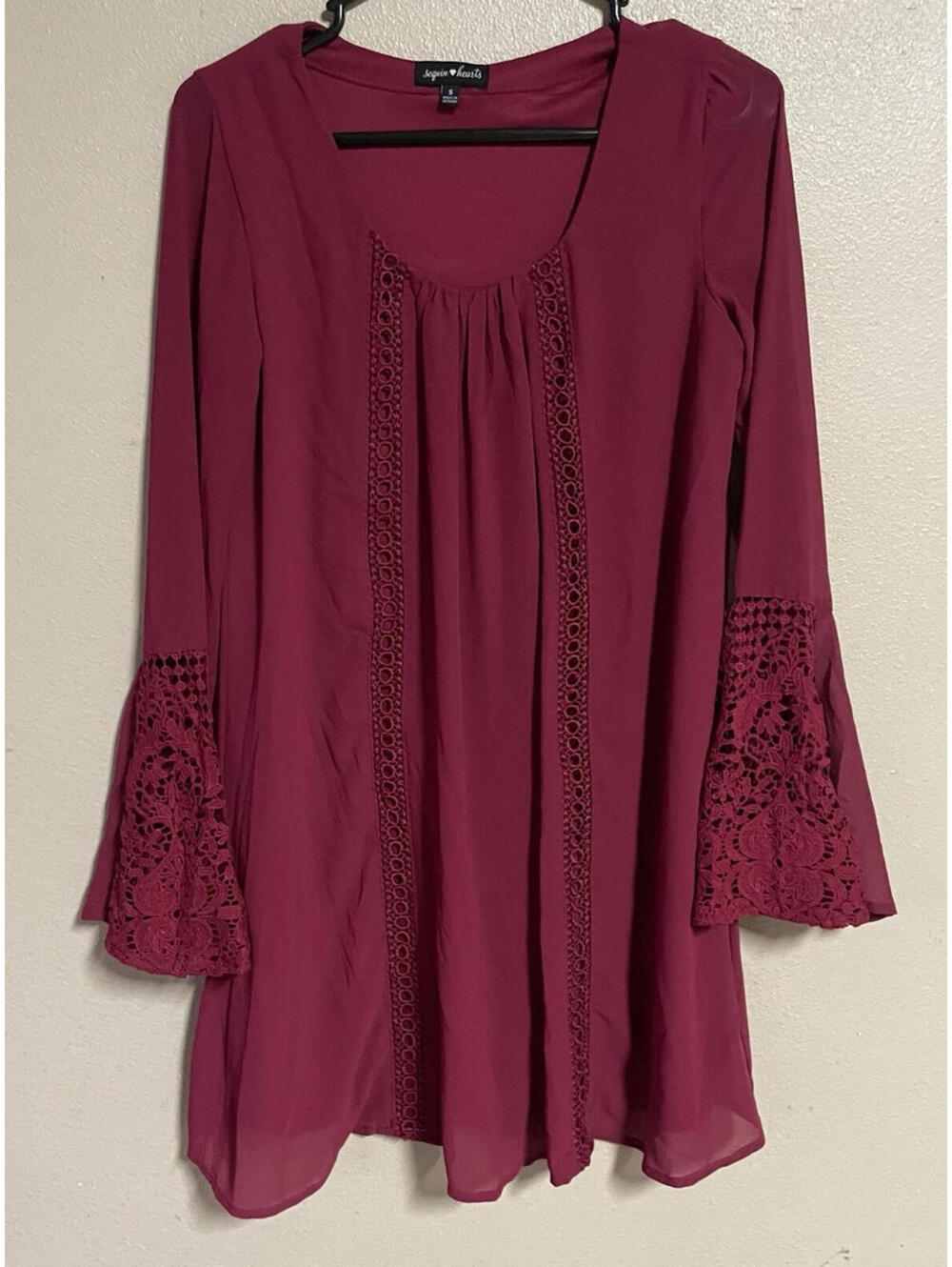 Sequin Hearts Small Boho Maroon Wine Bell Sleeve Blouse